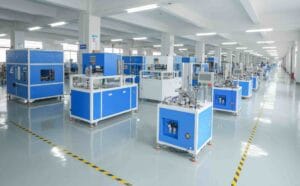 UBL fully automatic high-speed carton folding machine in the workshop